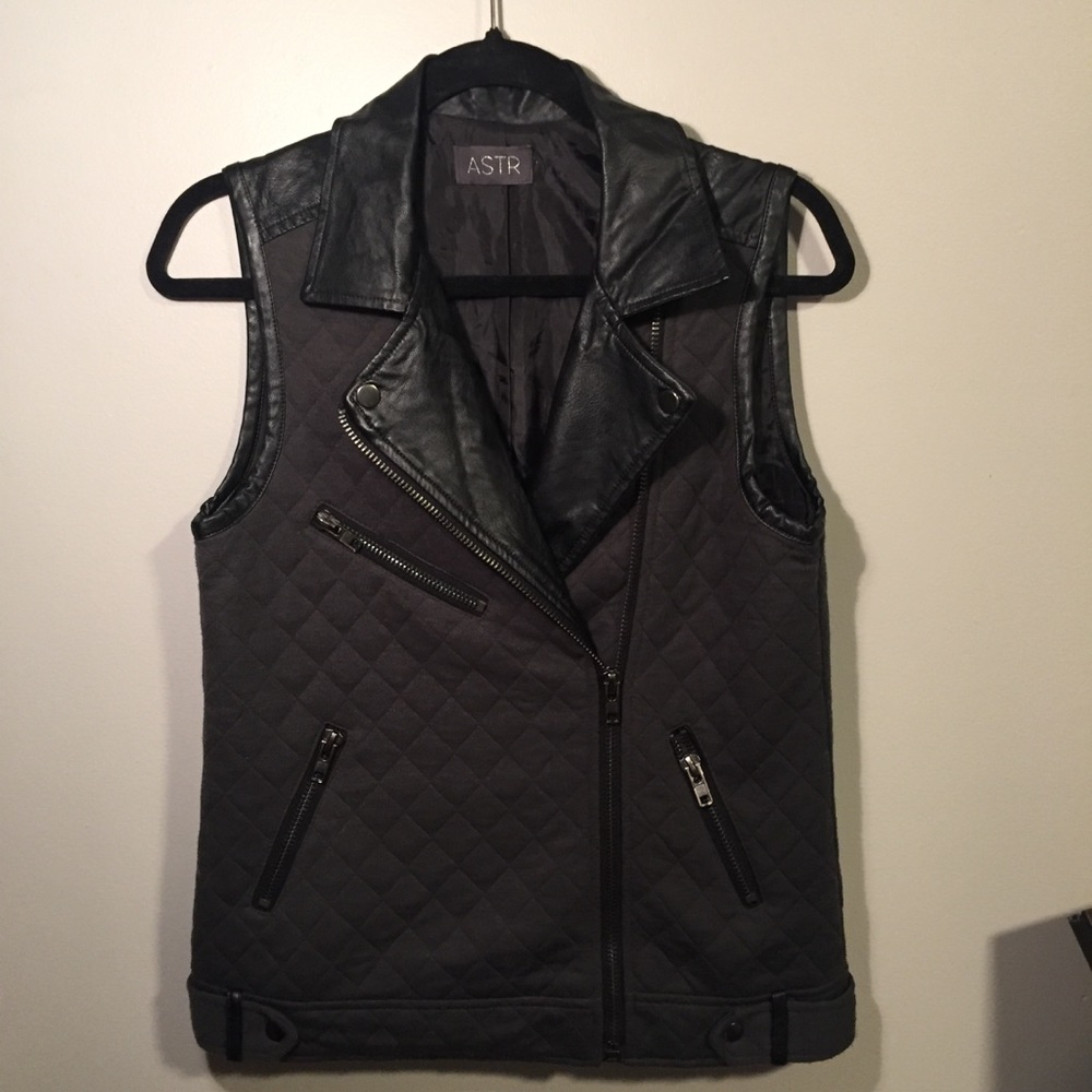 ASTR Green Black Leather Zipper Vest - Size XS